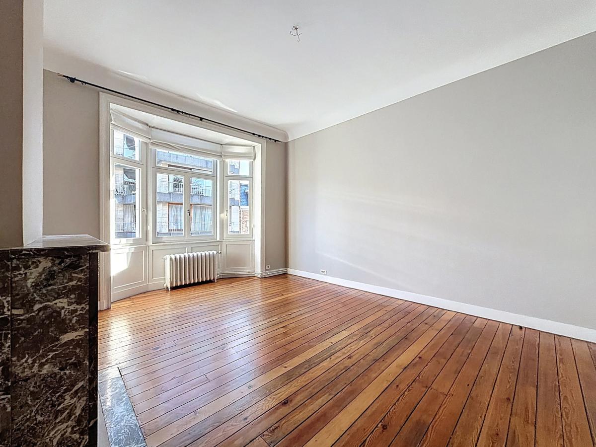 Place Brugmann : Somptueuse maison de Maître rénovée en 2022