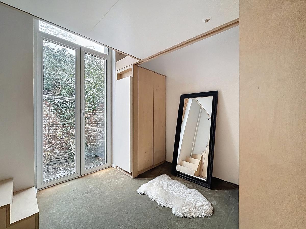 Haut de Saint-Gilles : Rez-de-chaussée avec jardin meublé