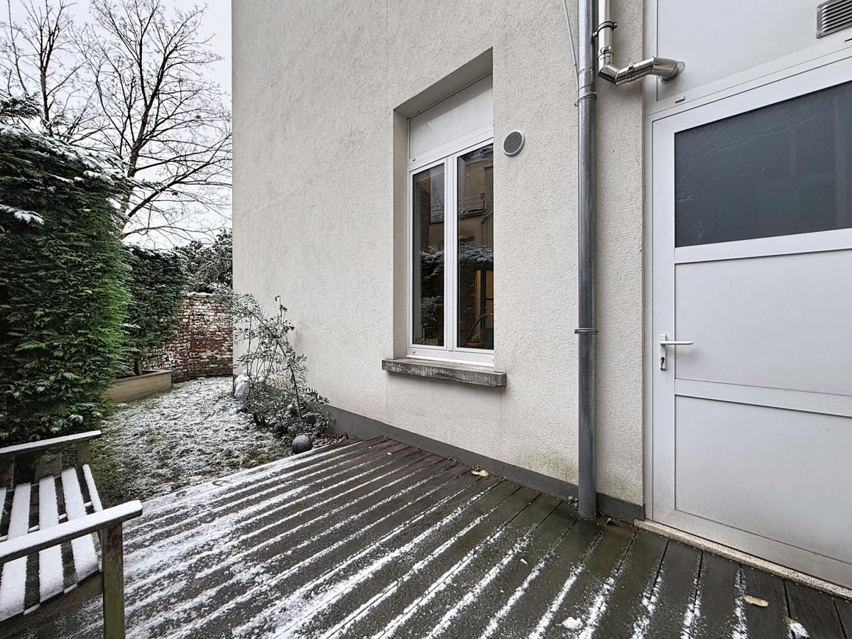 Haut de Saint-Gilles : Rez-de-chaussée avec jardin meublé