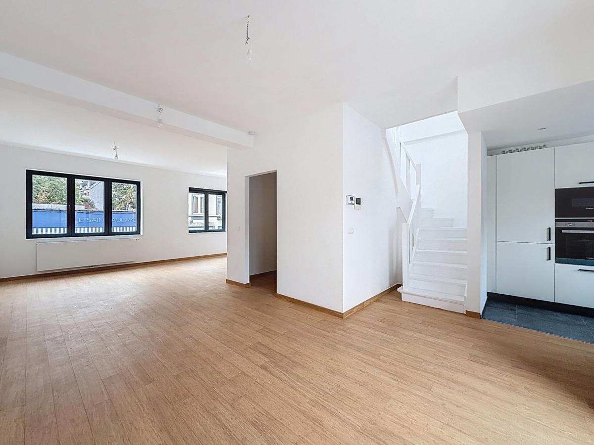 Vanderkindere : Beau duplex penthouse neuf + terrasse