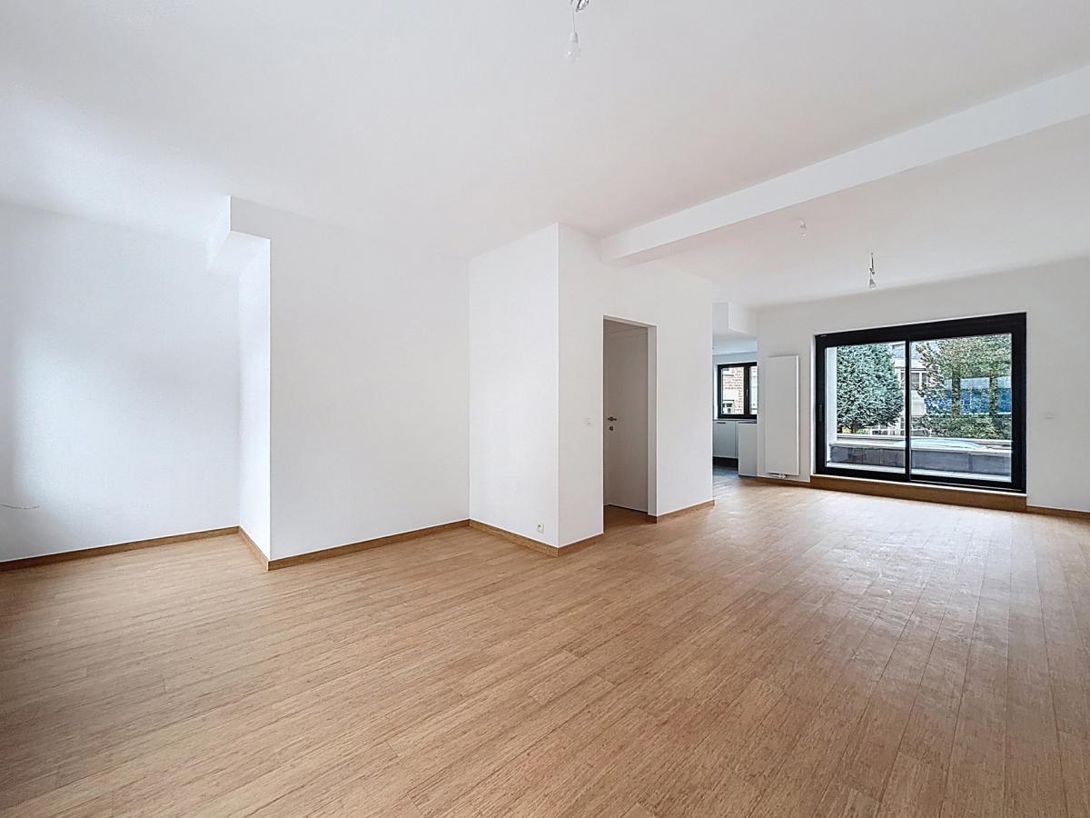 Vanderkindere : Beau duplex penthouse neuf + terrasse