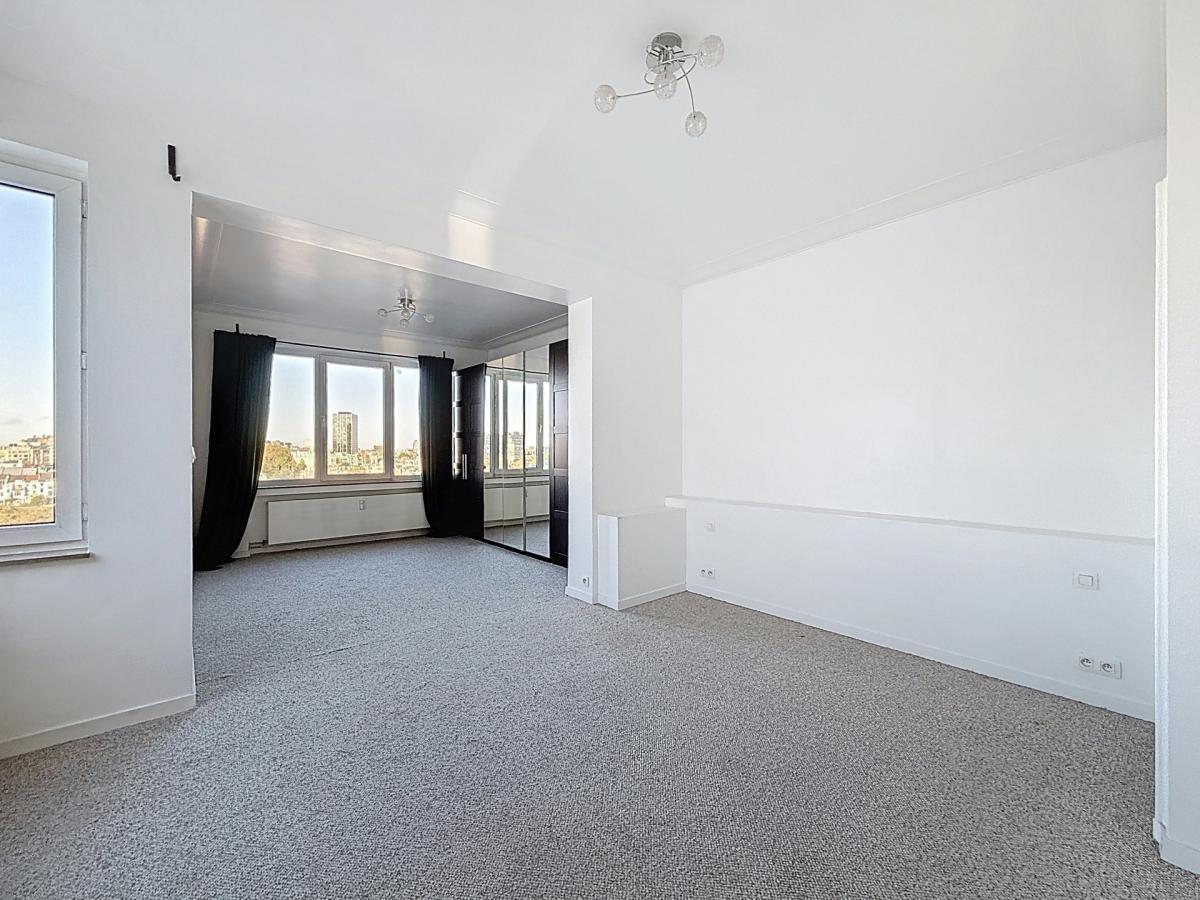 Général Jacques: Superbe penthouse 3ch + terrasses + parking