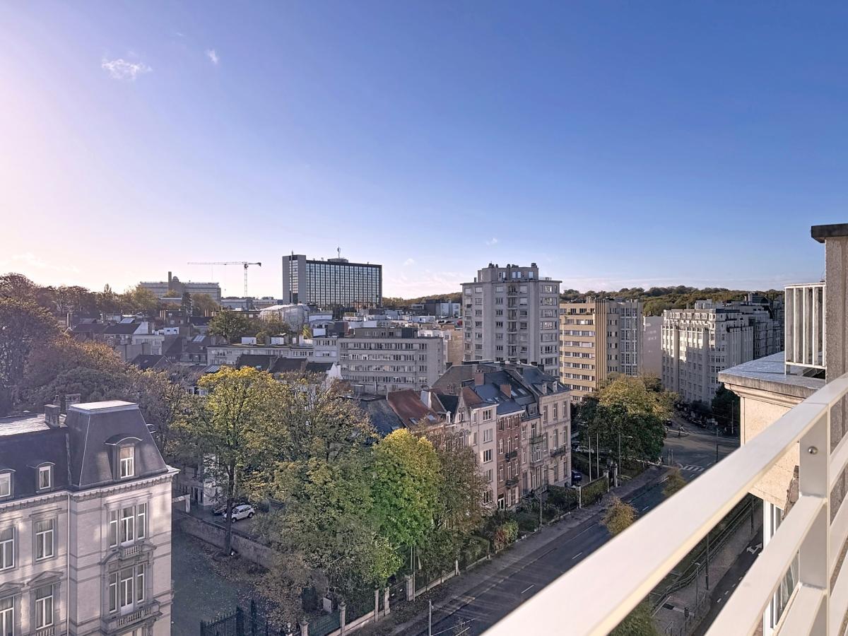 Général Jacques: Superbe penthouse 3ch + terrasses + parking
