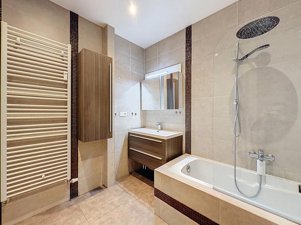 Général Jacques: Superbe penthouse 3ch + terrasses + parking