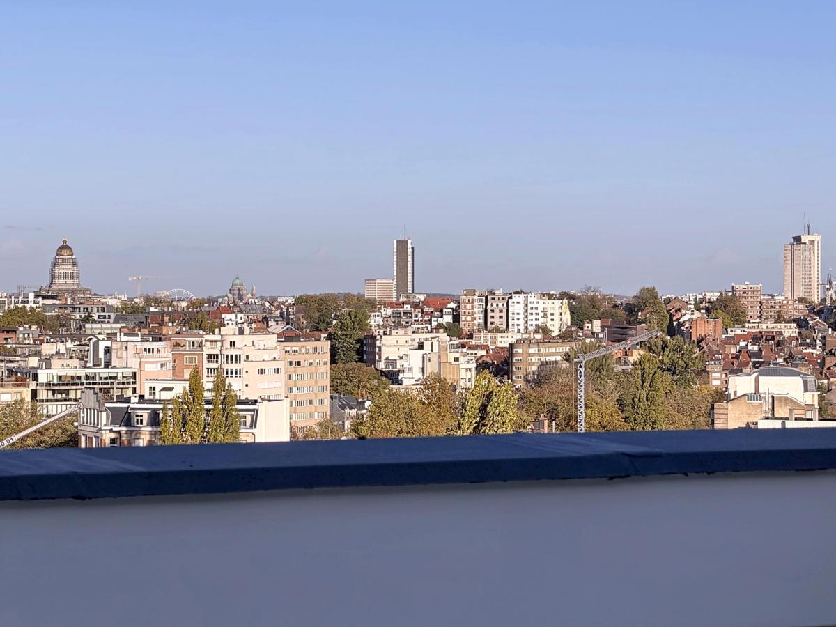 Général Jacques: Superbe penthouse 3ch + terrasses + parking