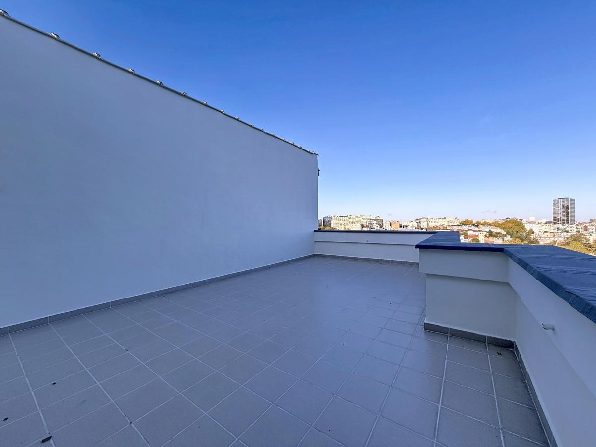 Général Jacques: Superbe penthouse 3ch + terrasses + parking