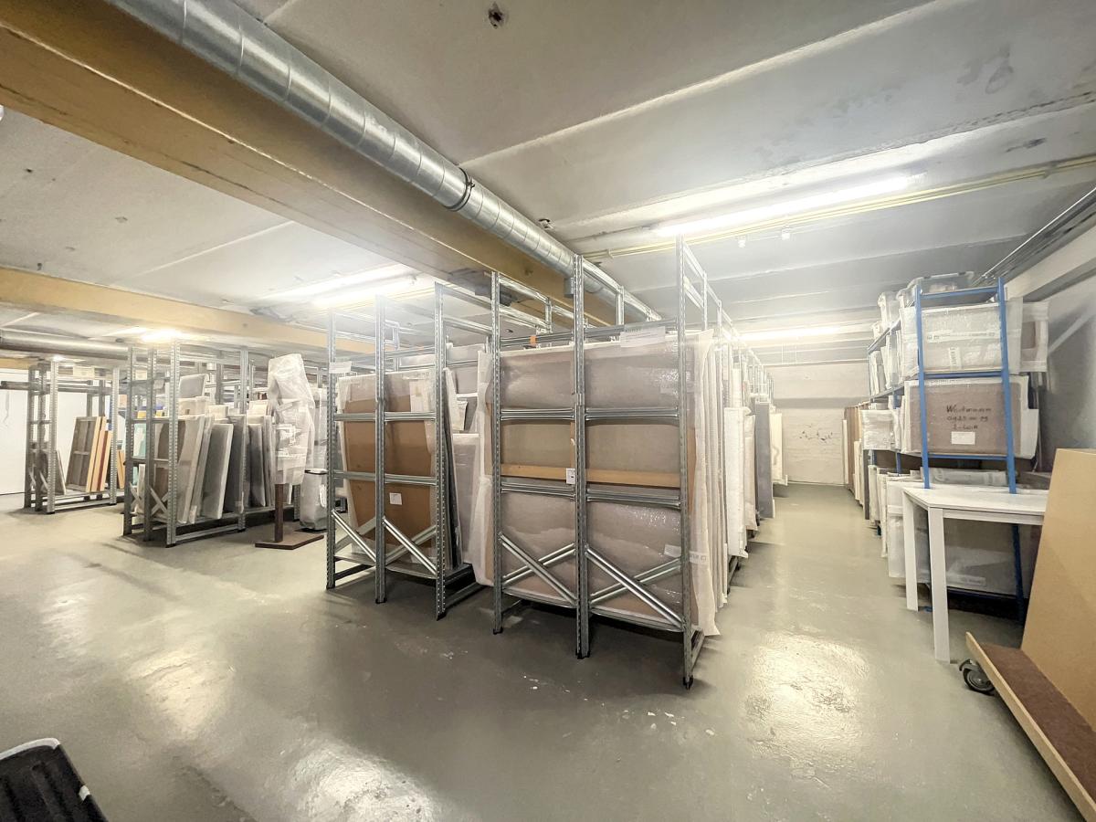 Saint Catherine - Magnifique rez commercial de  ± 170 m²