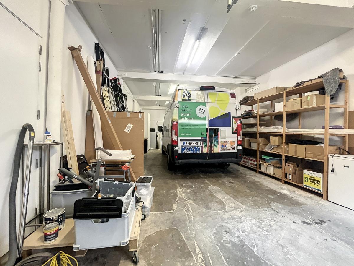 Saint Catherine - Magnifique rez commercial de  ± 170 m²