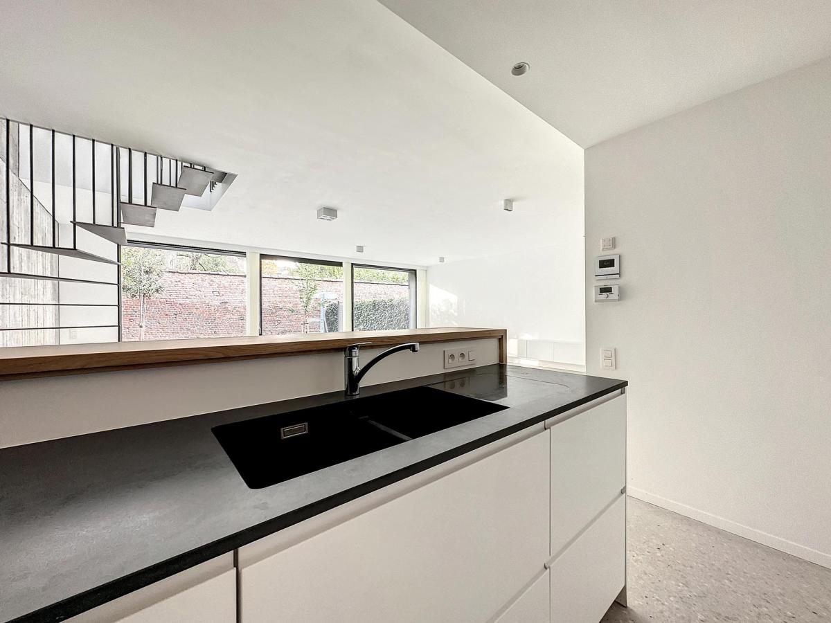 Vleurgat : Jolie maison arrière neuve avec jardin