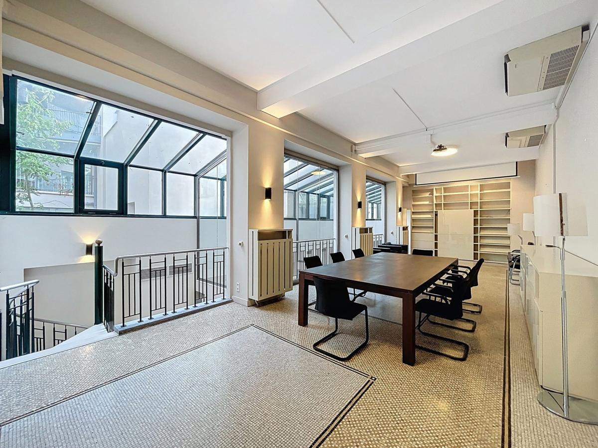 Quartier Européen : Magnifique espace de bureaux meublés