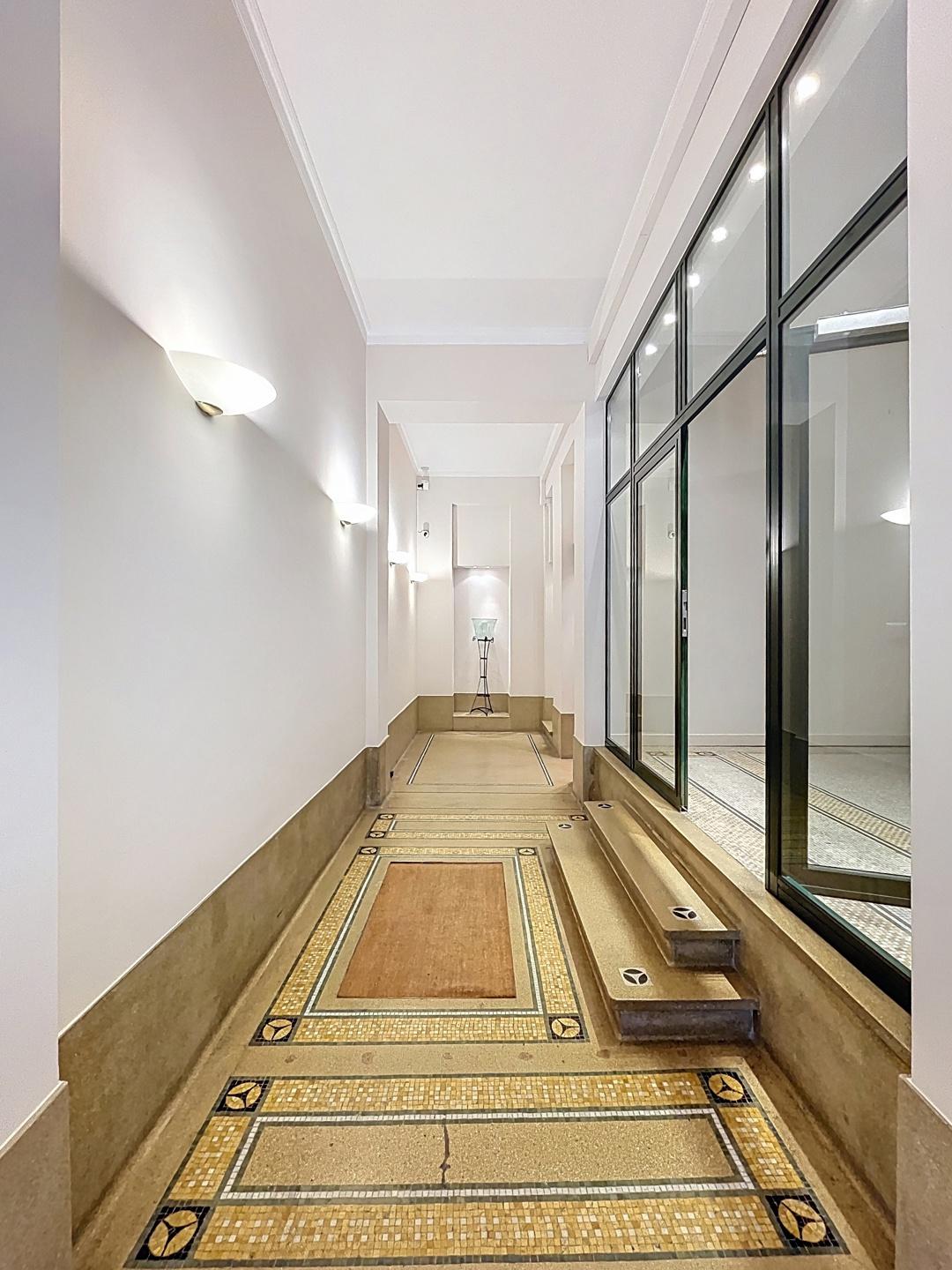 Quartier Européen : Magnifique espace de bureaux meublés