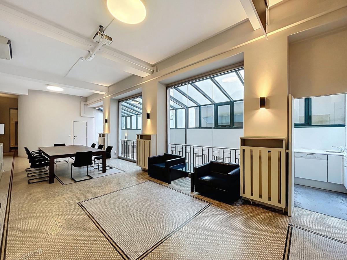 Quartier Européen : Magnifique espace de bureaux meublés