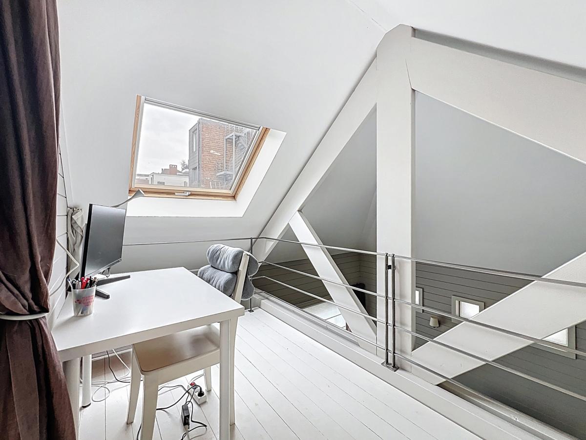 Centre de Bruxelles : magnifique maison + jardin + parking