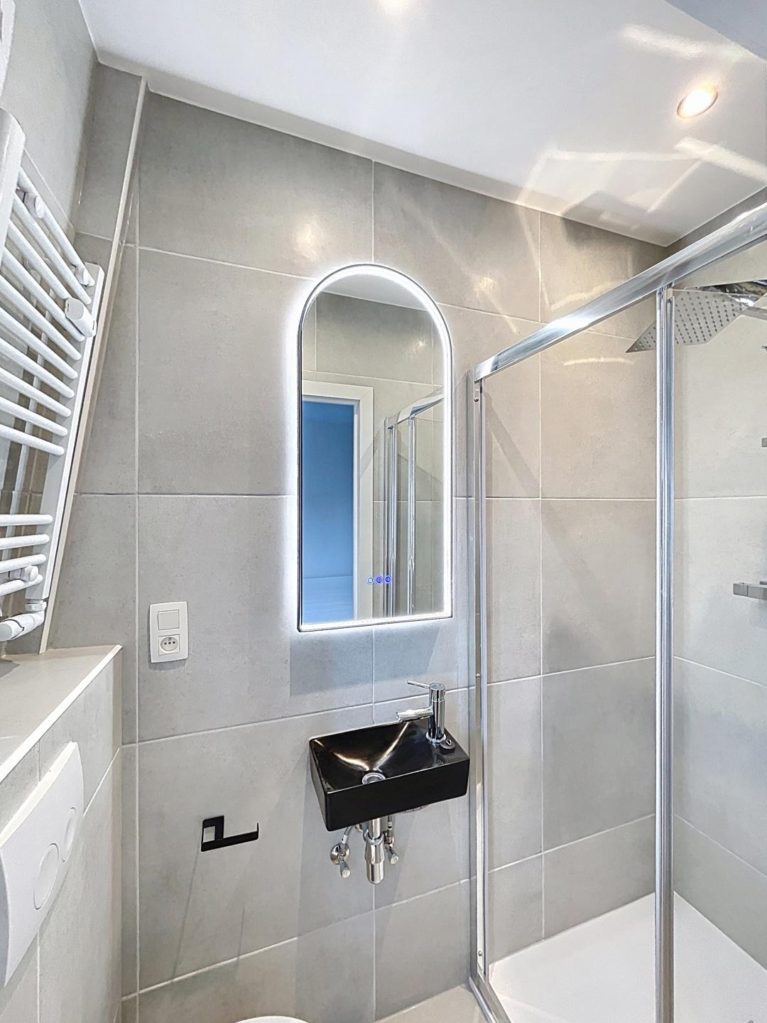 St. Catherine : Bel appartement meublé 1 chambre