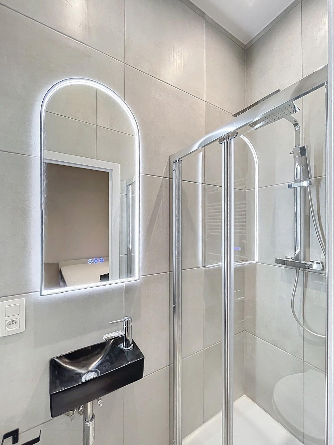 St. Catherine : Bel appartement meublé 1 chambre