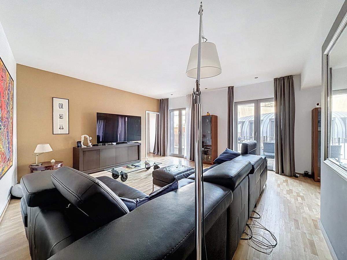 Sablon : Superbe appartement avec une grande terrasse