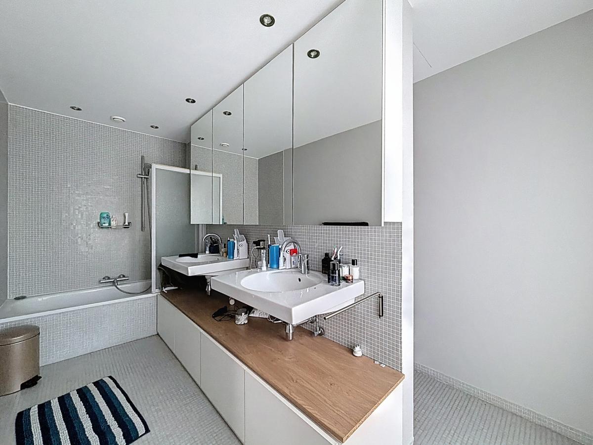 Sablon : Superbe appartement avec une grande terrasse