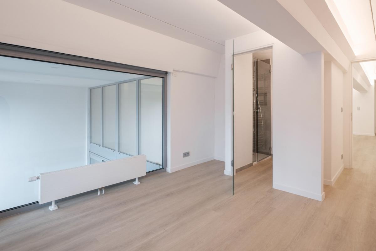Molière: Superbe loft 223 m² - 4 chambres, terrasse, parking