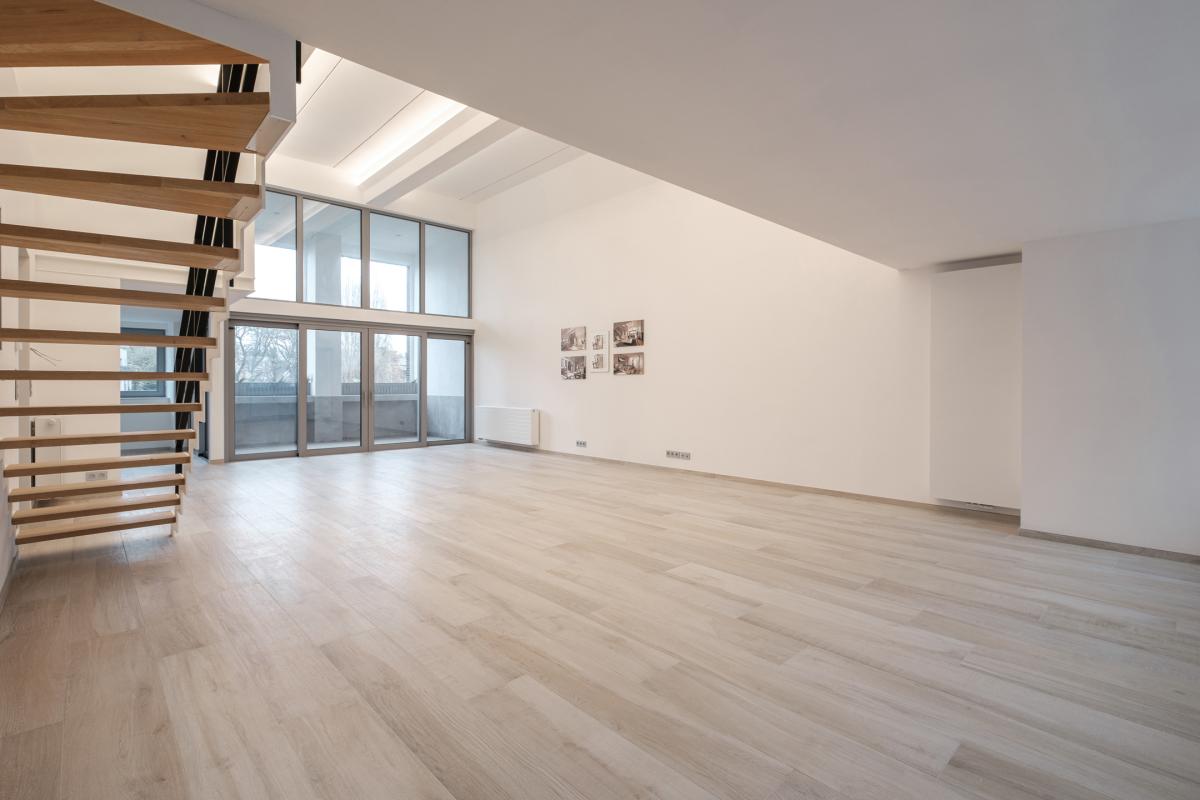Molière: Superbe loft 223 m² - 4 chambres, terrasse, parking