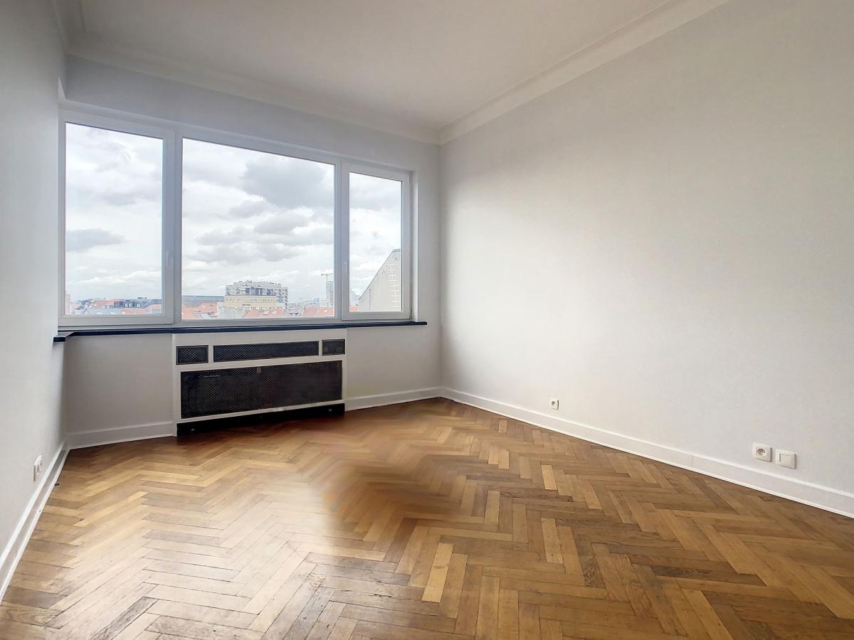 Guy d'Arezzo : Superbe appartement entièrement rénové