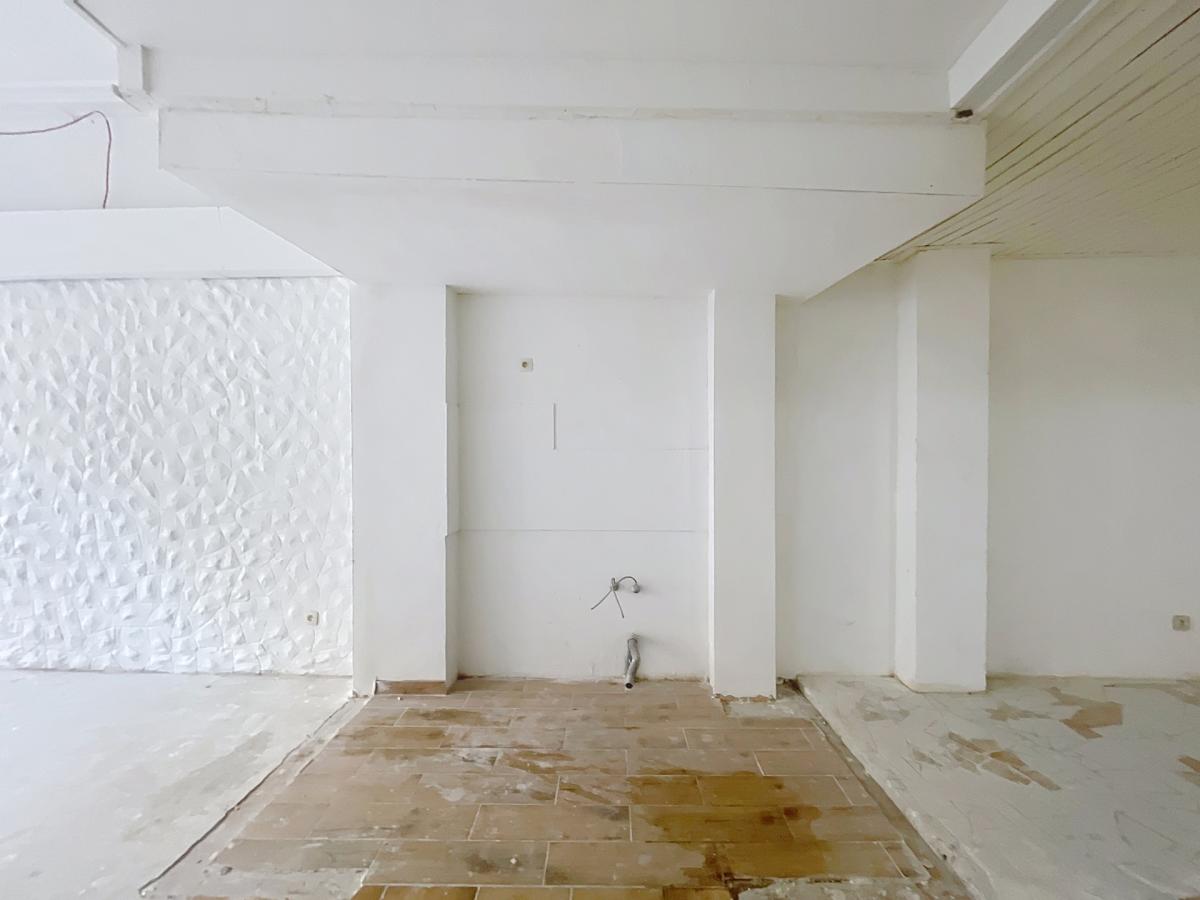 Sainte-Catherine – Joli rez-de-chaussée commercial de 45 m²