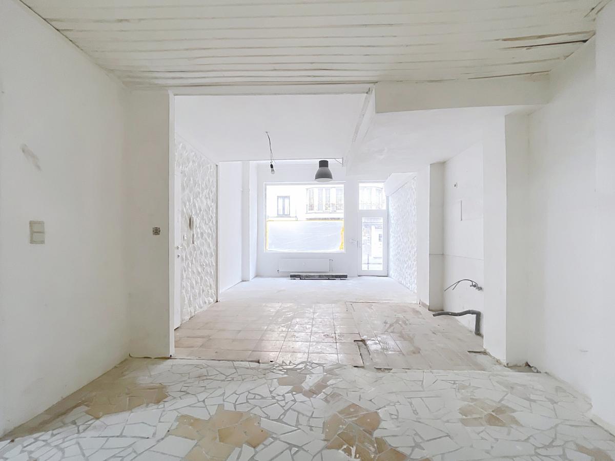 Sainte-Catherine – Joli rez-de-chaussée commercial de 45 m²