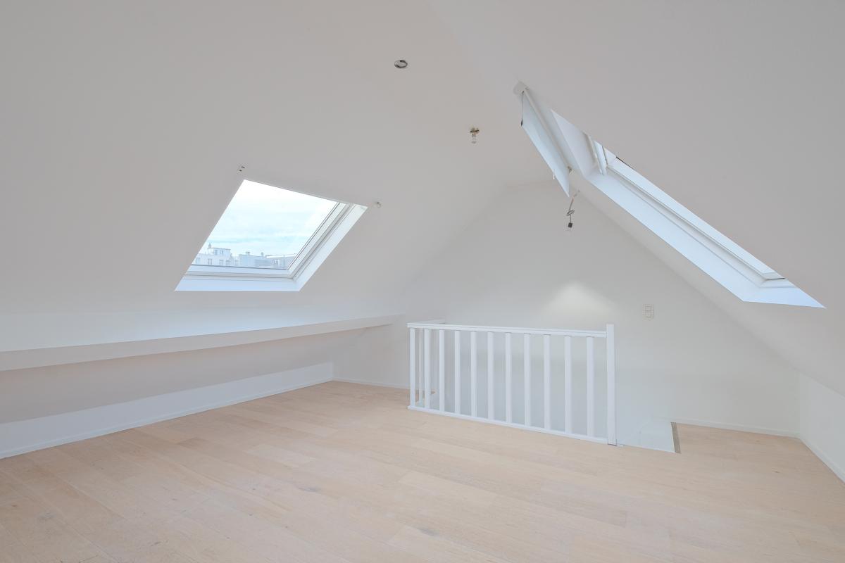 Quartier bascule - Duplex de ± 80 m², 2ch + bureau.