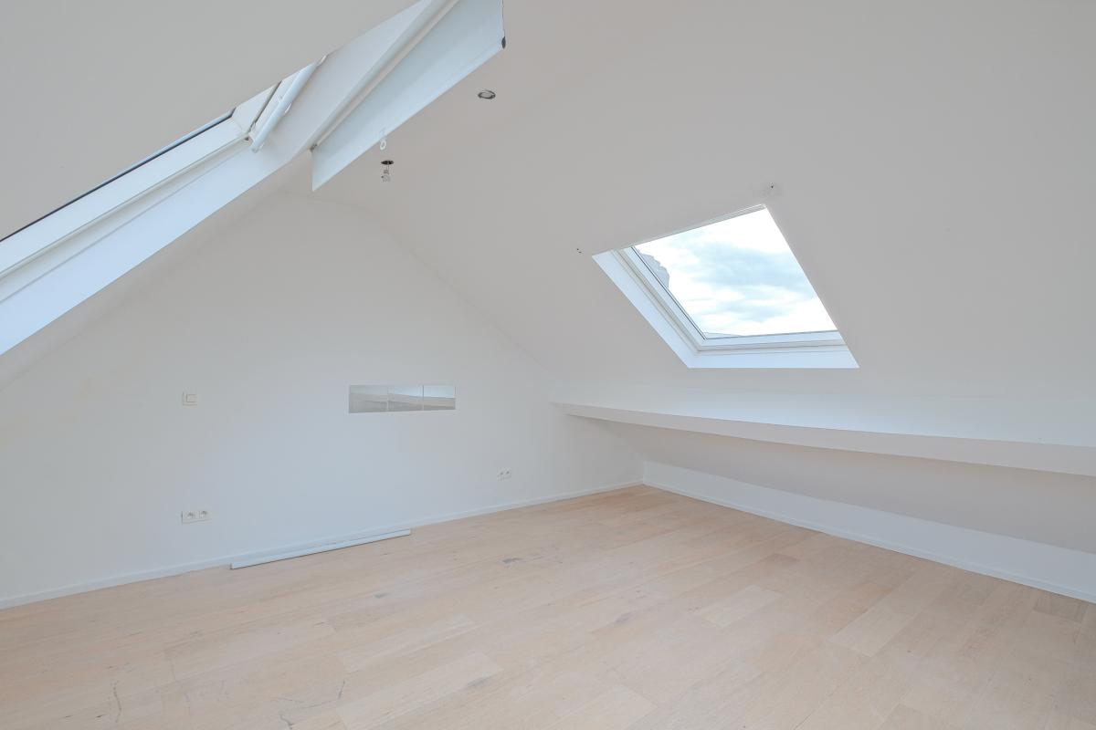 Quartier bascule - Duplex de ± 80 m², 2ch + bureau.