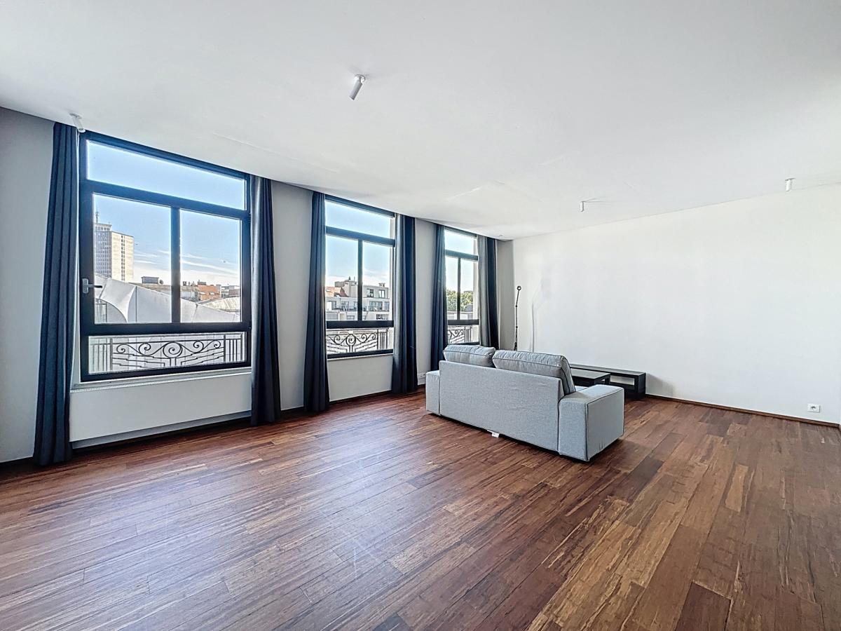 Toison d'Or : Superbe appartement meublé avec 1 chambre