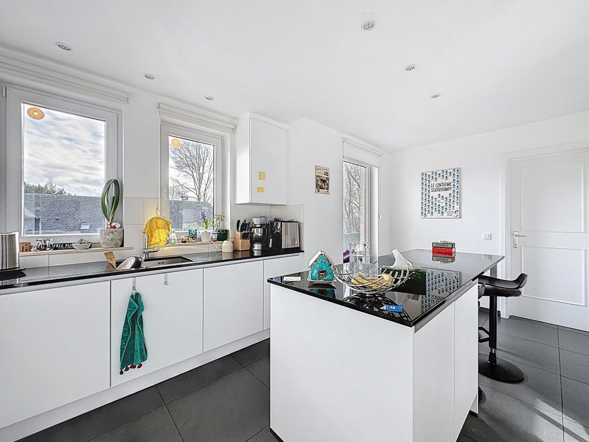 Dieweg : Maison 3 façades + piscine extérieure chauffée