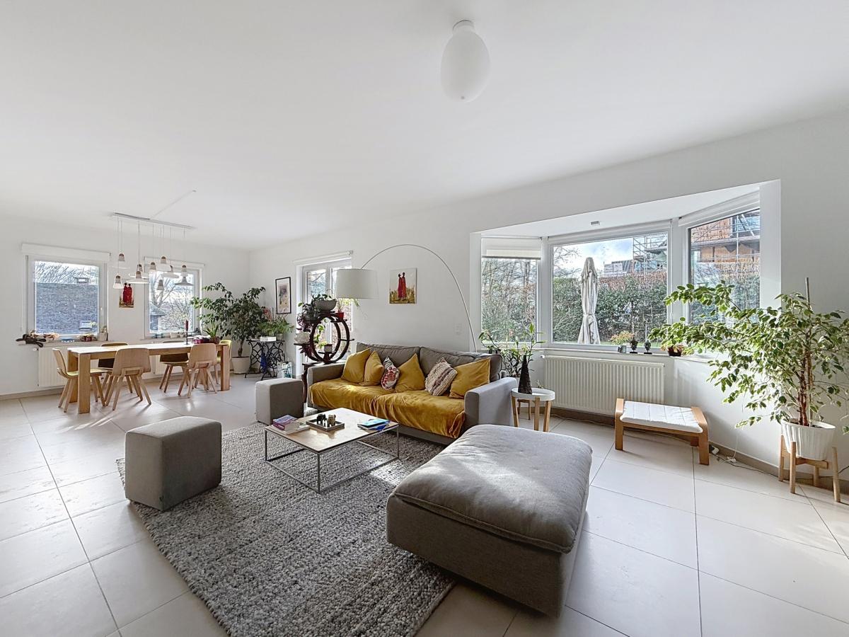 Dieweg : Maison 3 façades + piscine extérieure chauffée