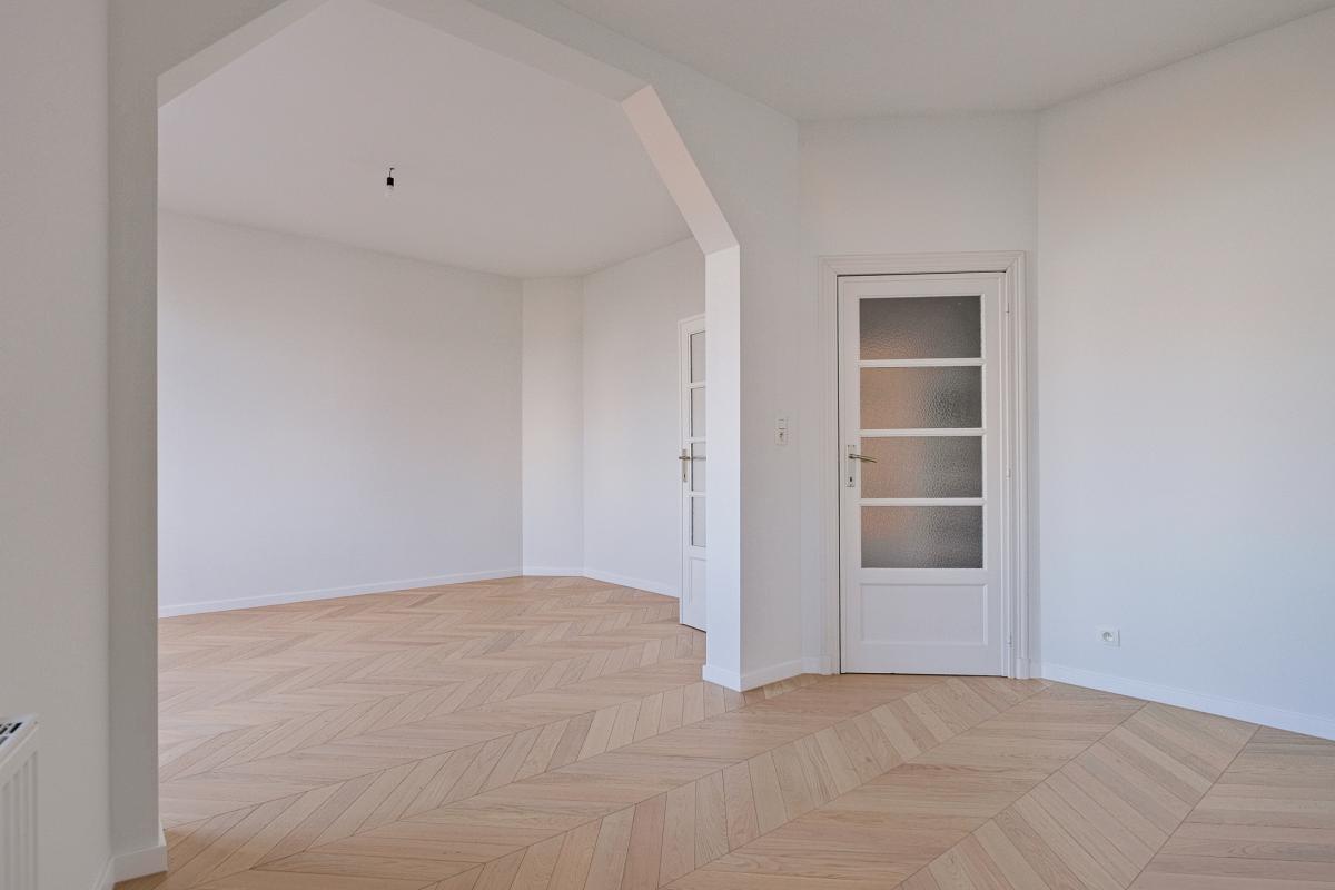 SOUS OPTION! Place Meiser: Appartement de caractère