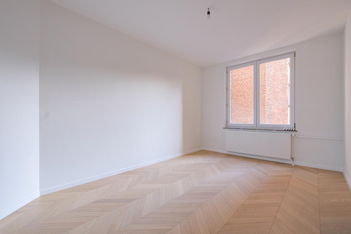 SOUS OPTION! Place Meiser: Appartement de caractère