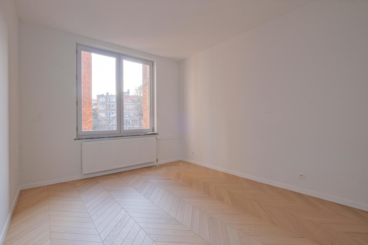 SOUS OPTION! Place Meiser: Appartement de caractère