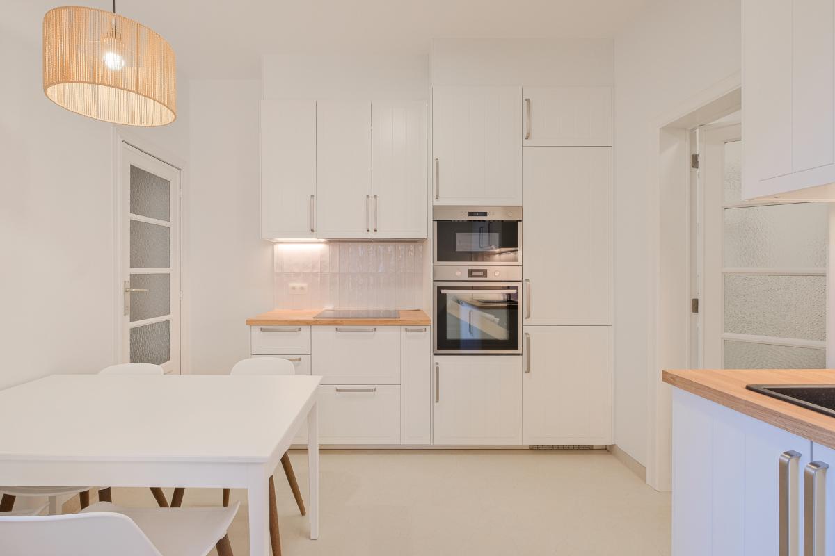 SOUS OPTION! Place Meiser: Appartement de caractère