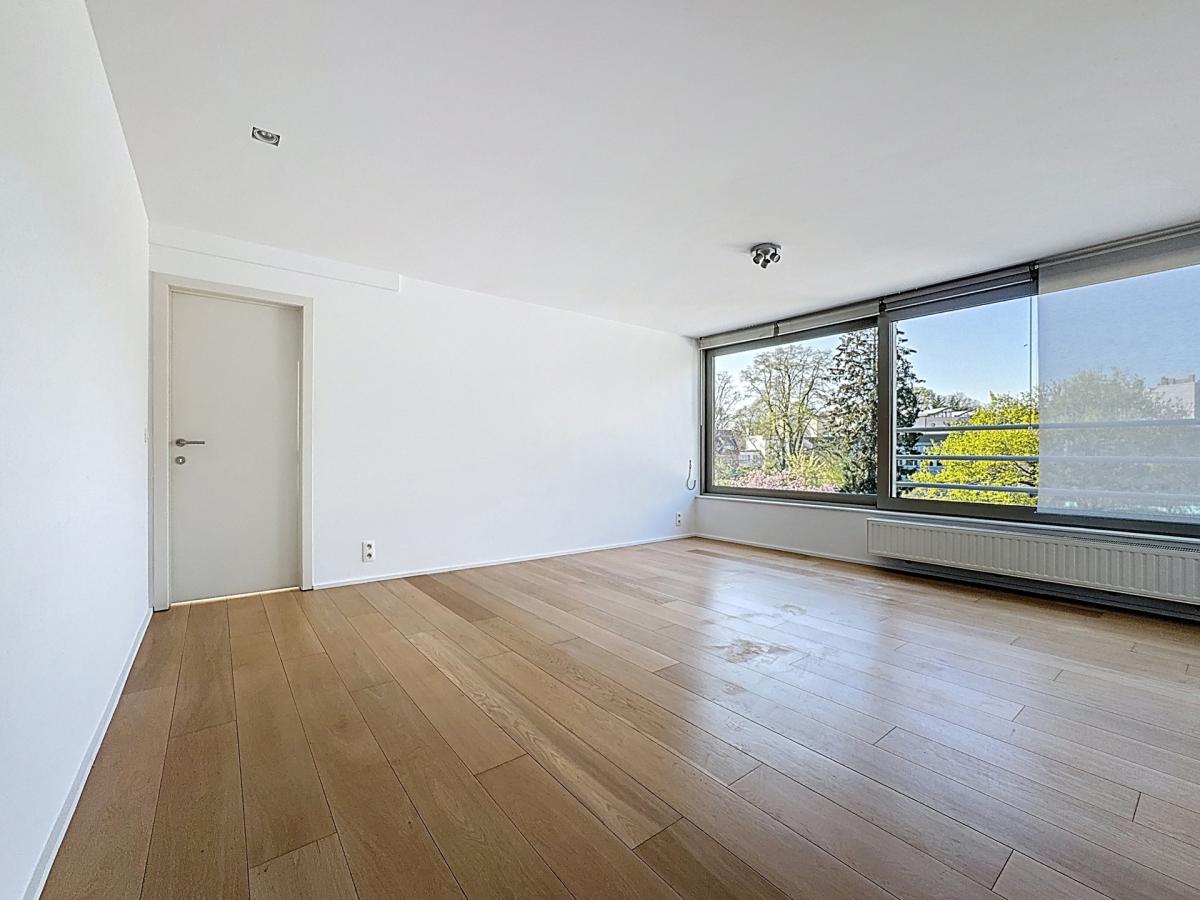 Uccle, Penthouse 2 chambres  avec grande terrasse