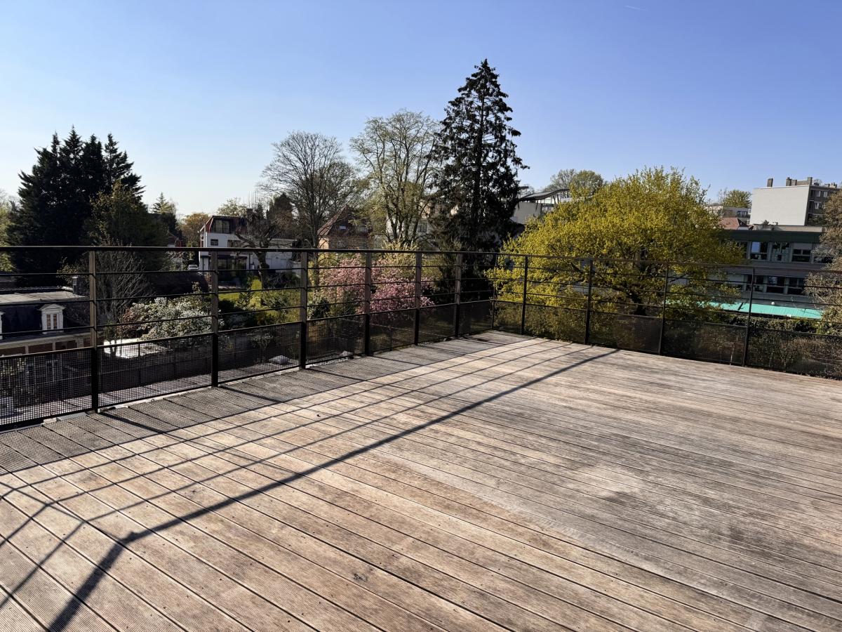 Uccle, Penthouse 2 chambres  avec grande terrasse