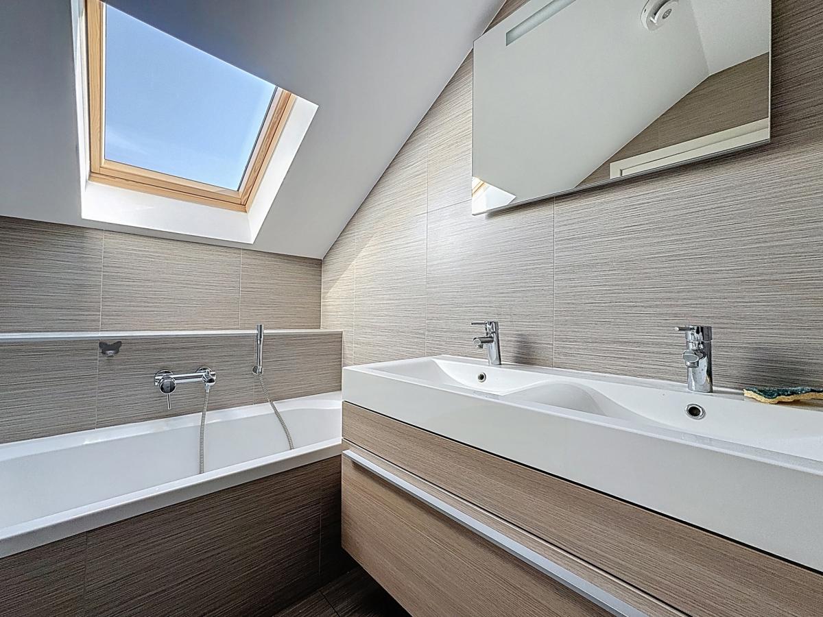 Uccle, Penthouse 2 chambres  avec grande terrasse