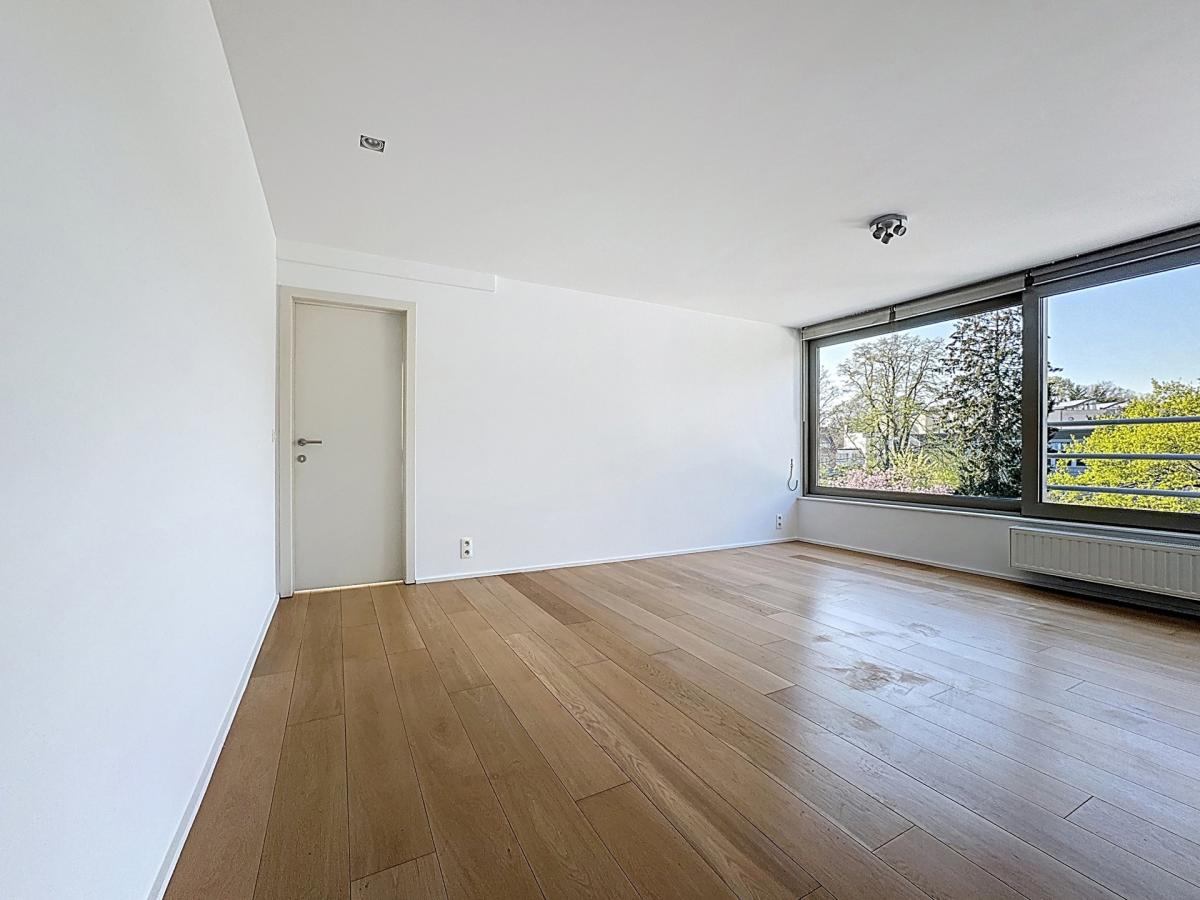 Uccle, Penthouse 2 chambres  avec grande terrasse