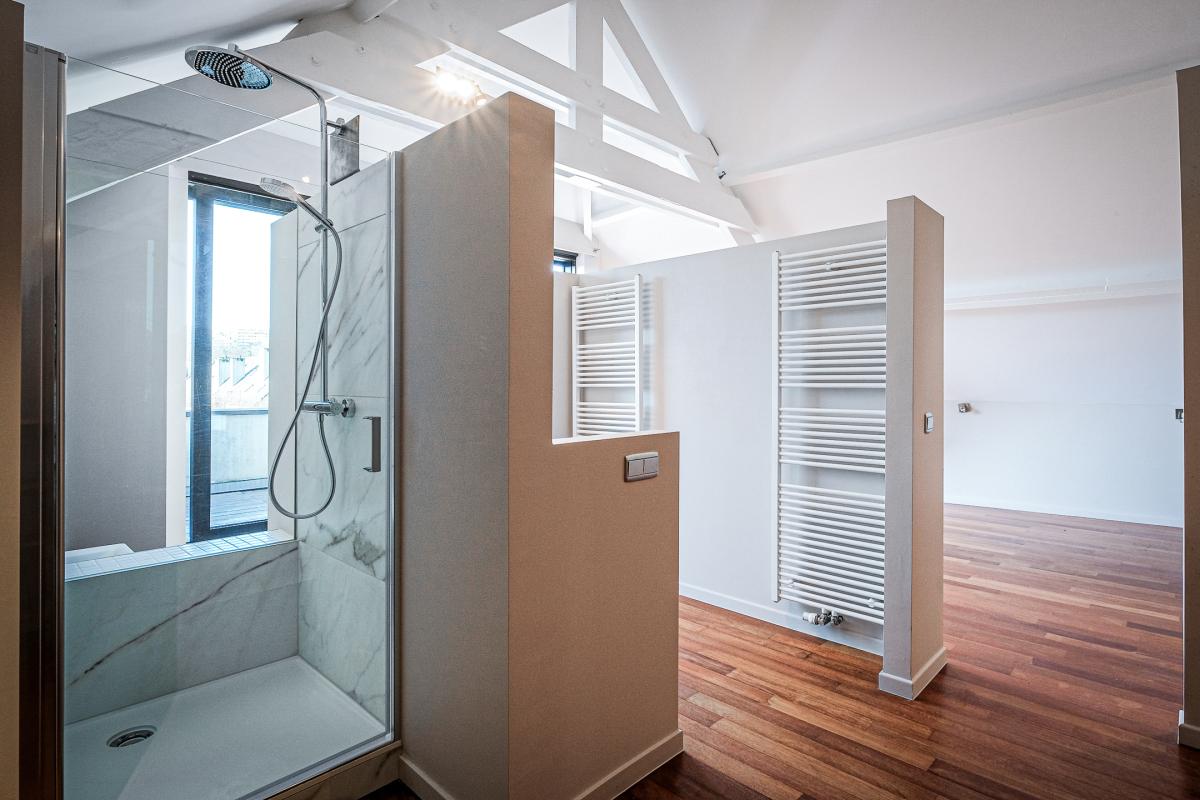 Lycée Français, duplex de 220m² 3 ch terrasse et garage 2 v