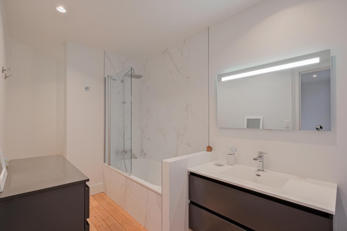 Altitude Cent : superbe maison 5 ch + bureaux + garage