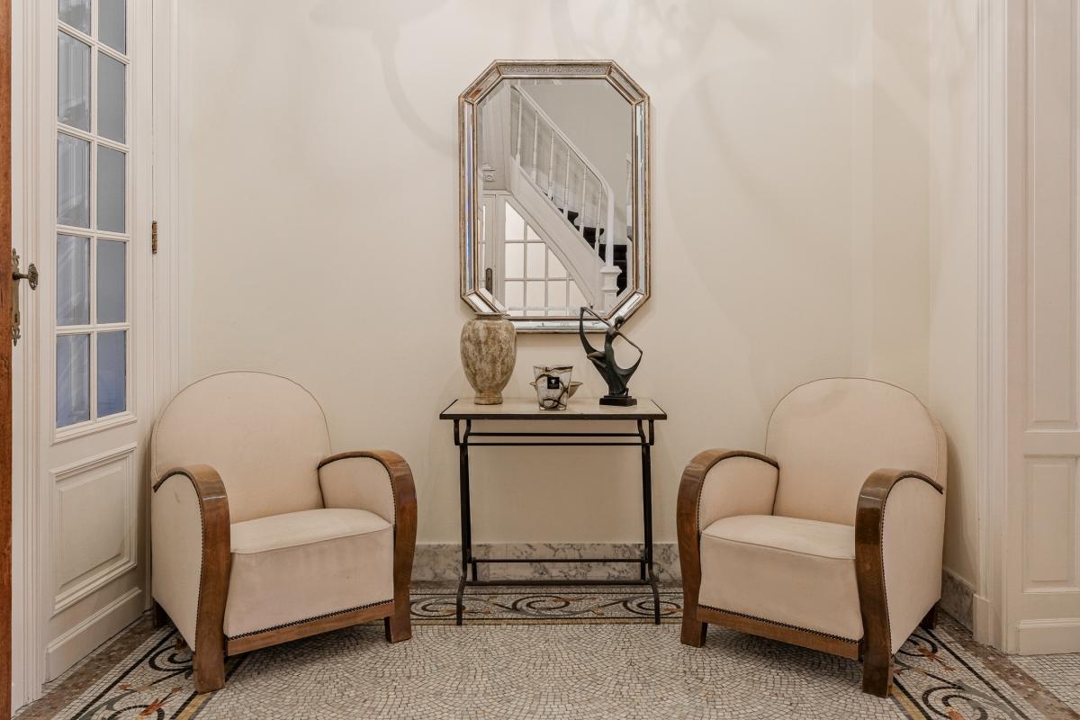 Altitude Cent : superbe maison 5 ch + bureaux + garage