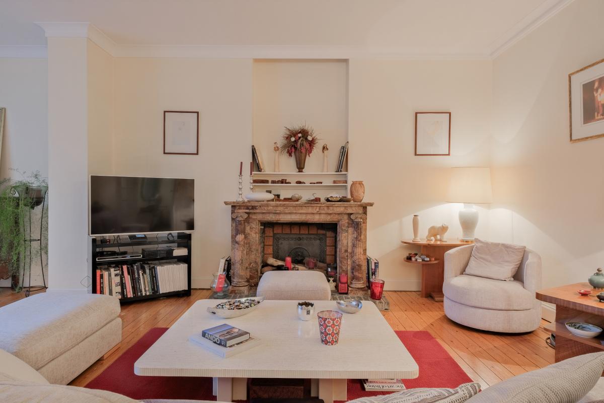 Altitude Cent : superbe maison 5 ch + bureaux + garage