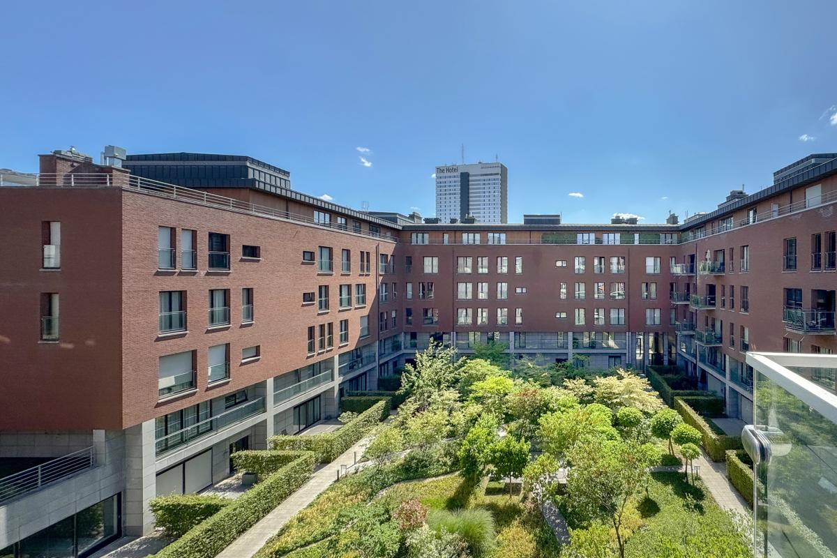 Penthouse neuf +- 204m² 3ch. + terrasse