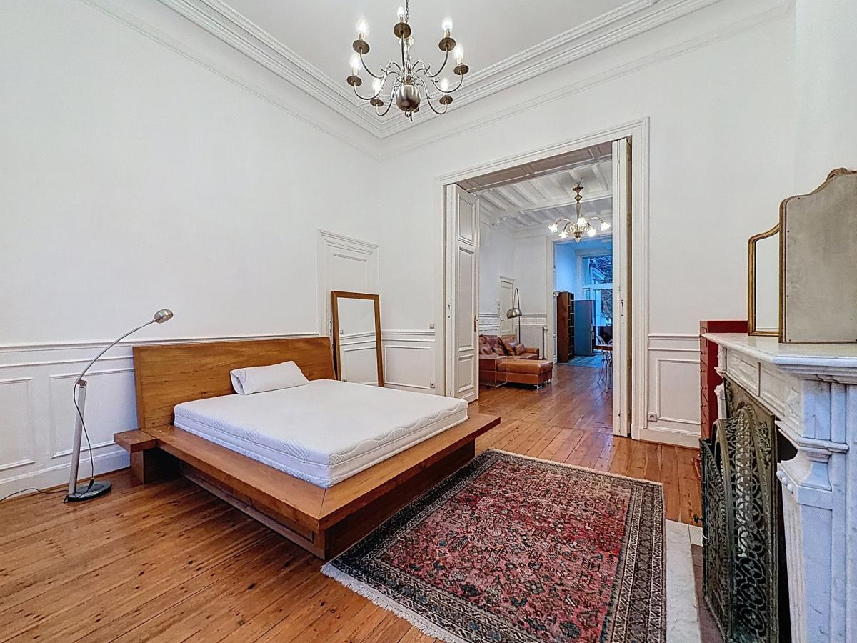 Couronne : Bel appartement de caractère avec jardin meublé