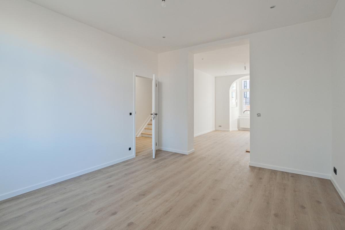 Lepoutre/Brugmann : Magnifique duplex rénové 2 chambres