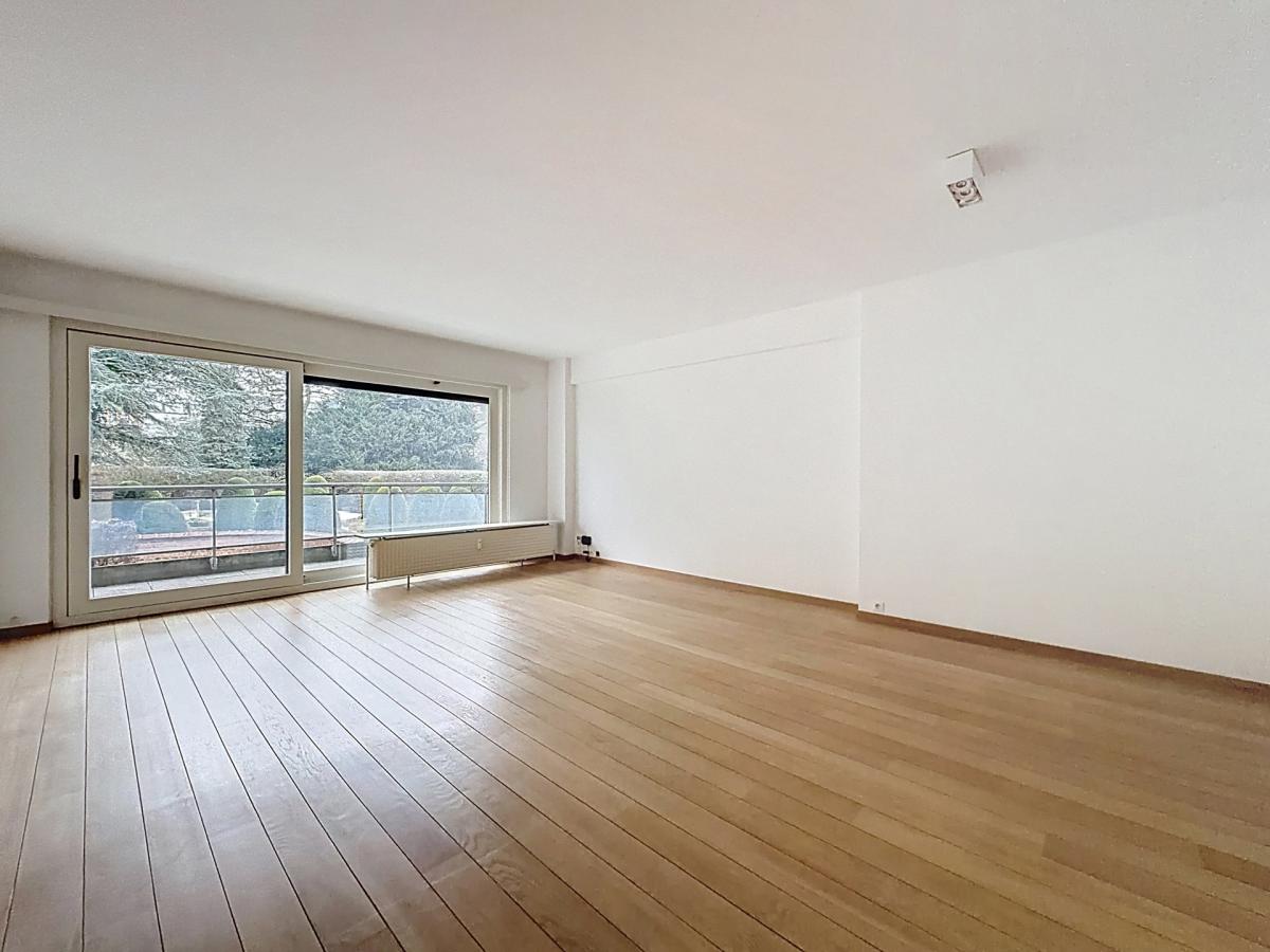 Place Brugmann : Très bel appartement de 3 ch. + terrasse