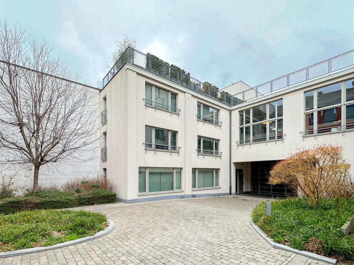 Quartier Van Volxem: magnifique penthouse avec terrasse 