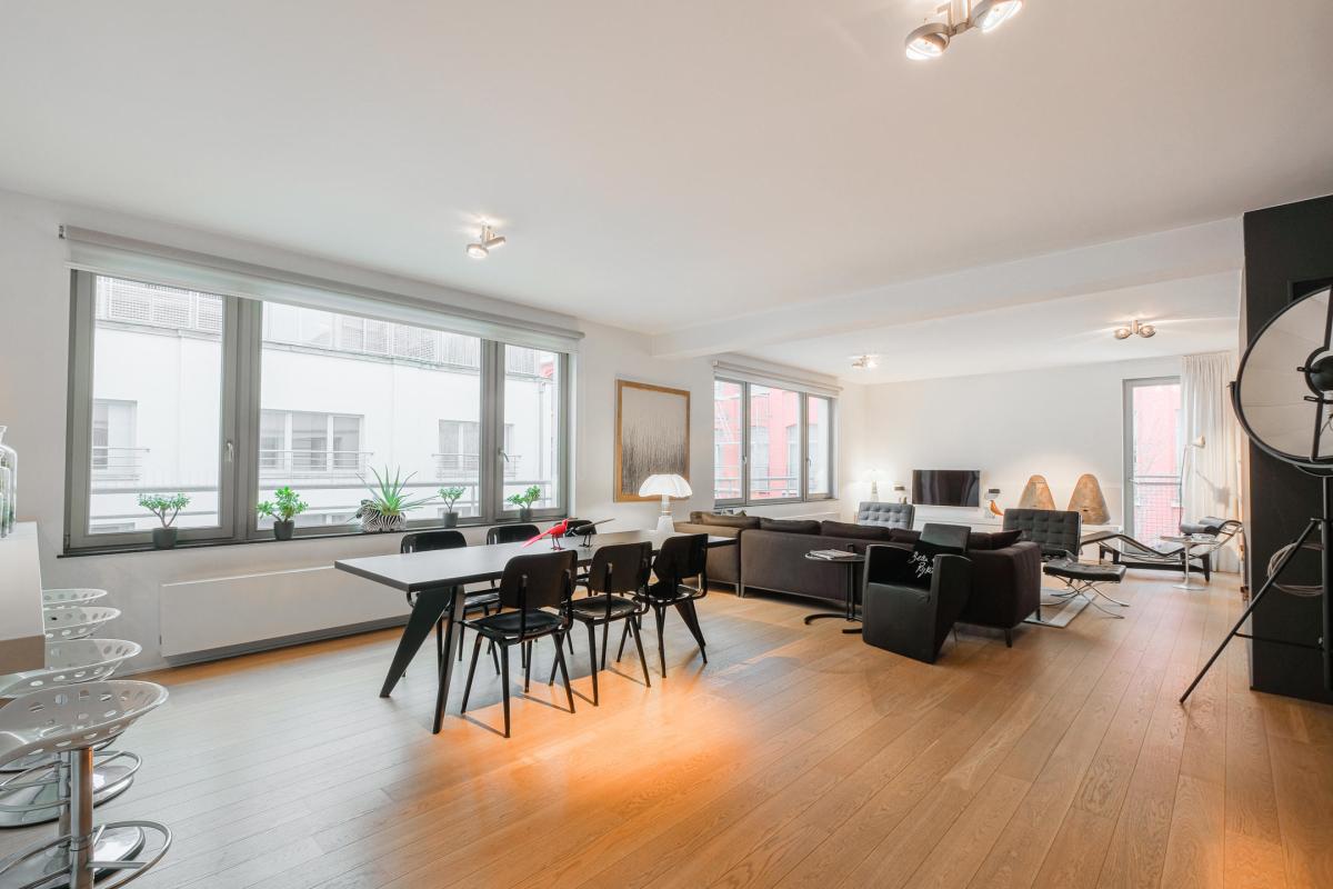 Quartier Van Volxem: magnifique penthouse avec terrasse 