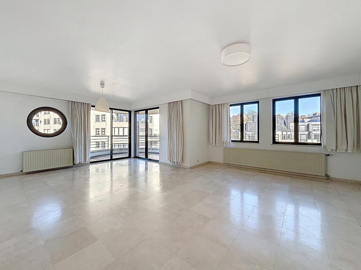 Parc Brugmann : Bel appartement 3 chambres + terrasse 